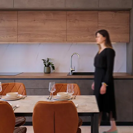 Sea View Zure * لومباردا